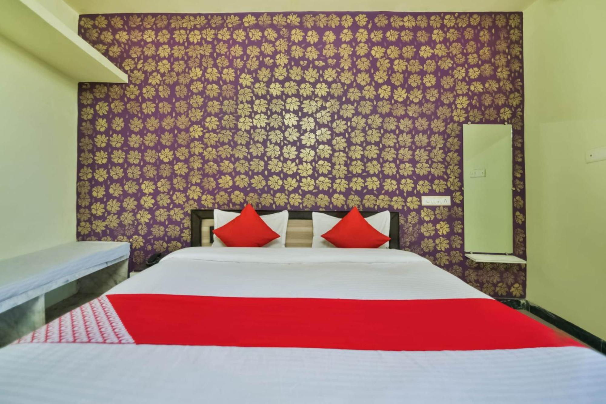 Hotel O Kalika Resort Lakāwās Dış mekan fotoğraf